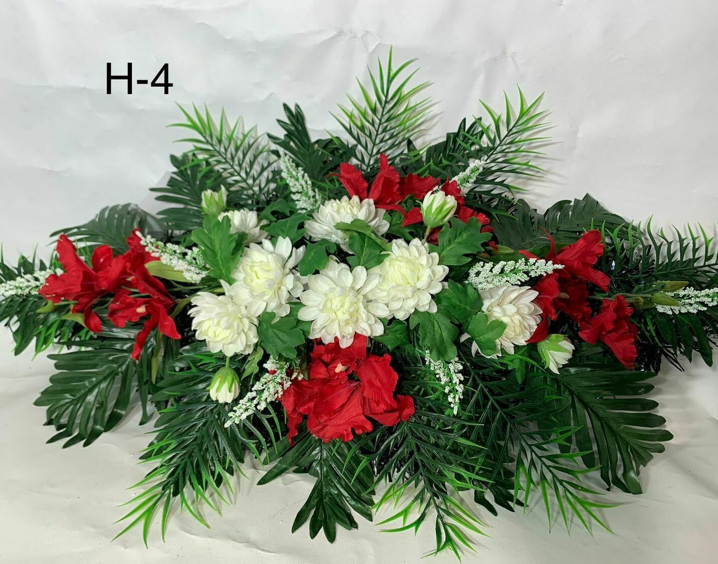 крест деревянный лакированный
