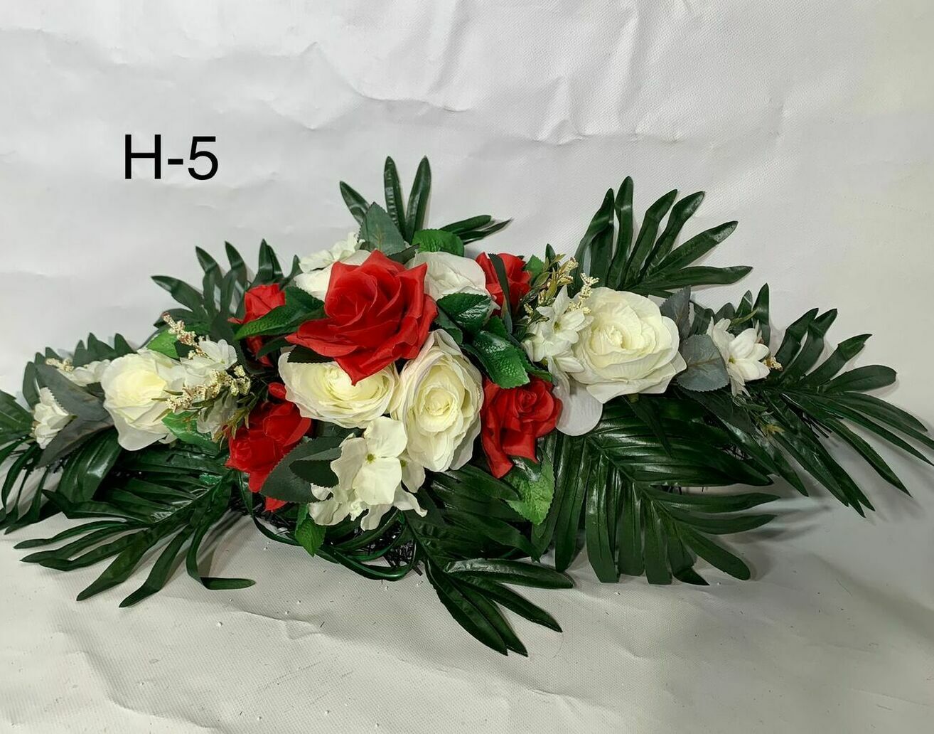 крест деревянный лакированный